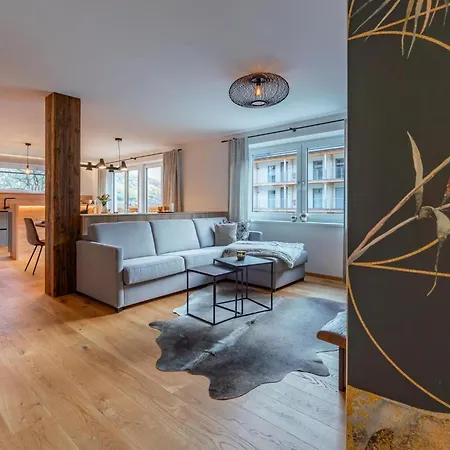 Kaminzimmer Daire *