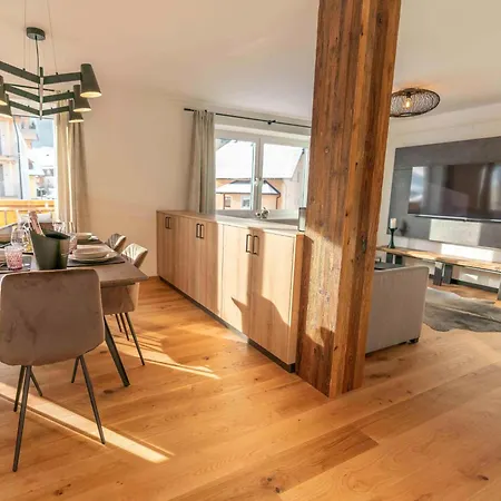 Kaminzimmer Daire *
